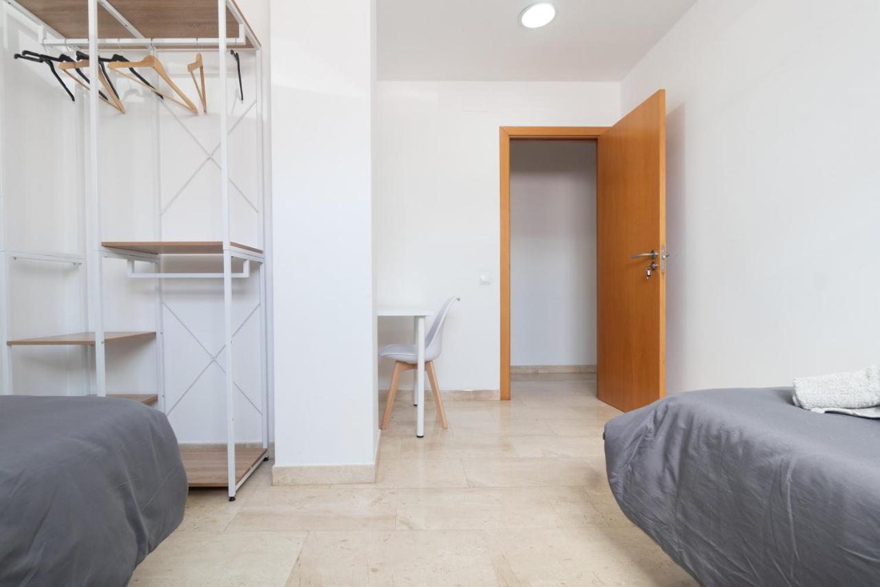 Apartment Up Live I